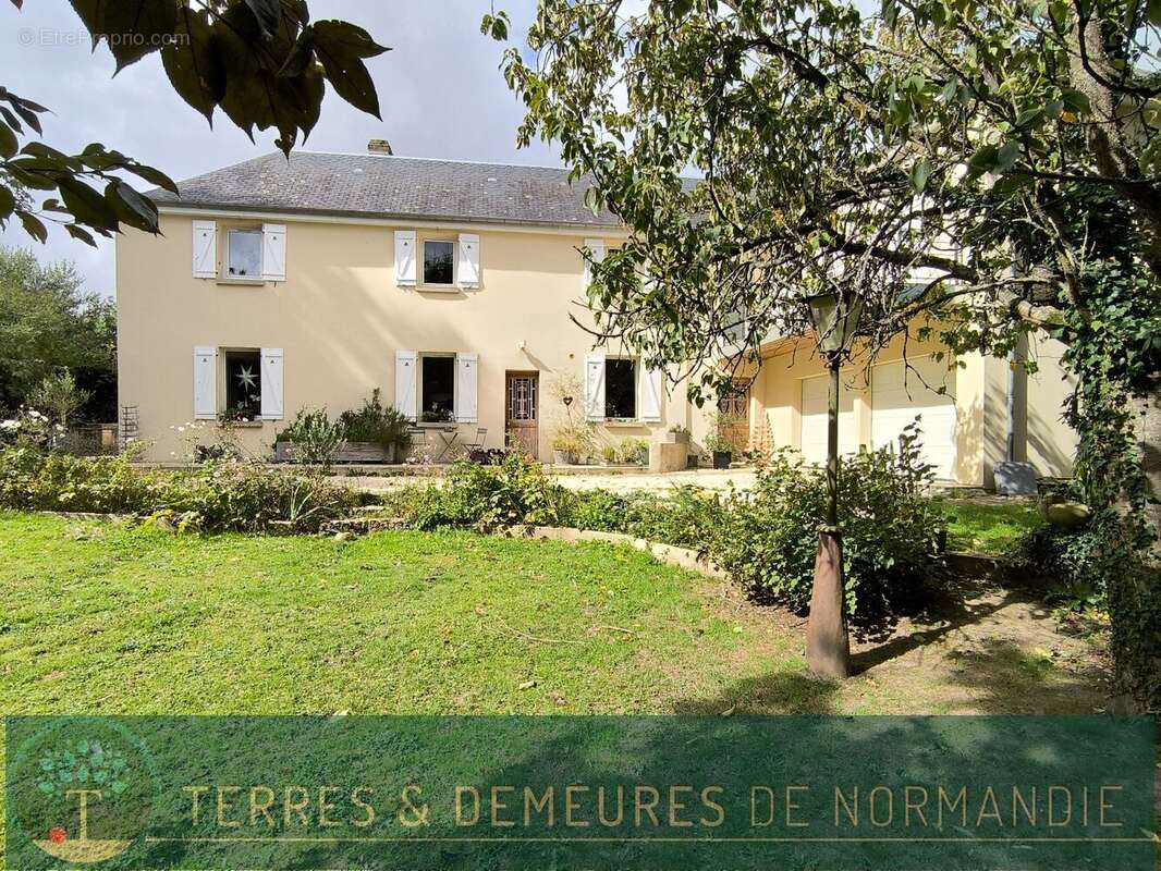 Maison à BOURG-ACHARD