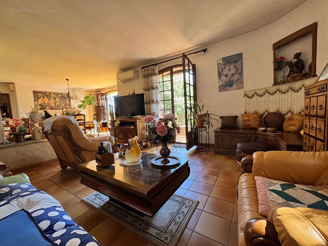 Maison à SAINT-RAPHAEL