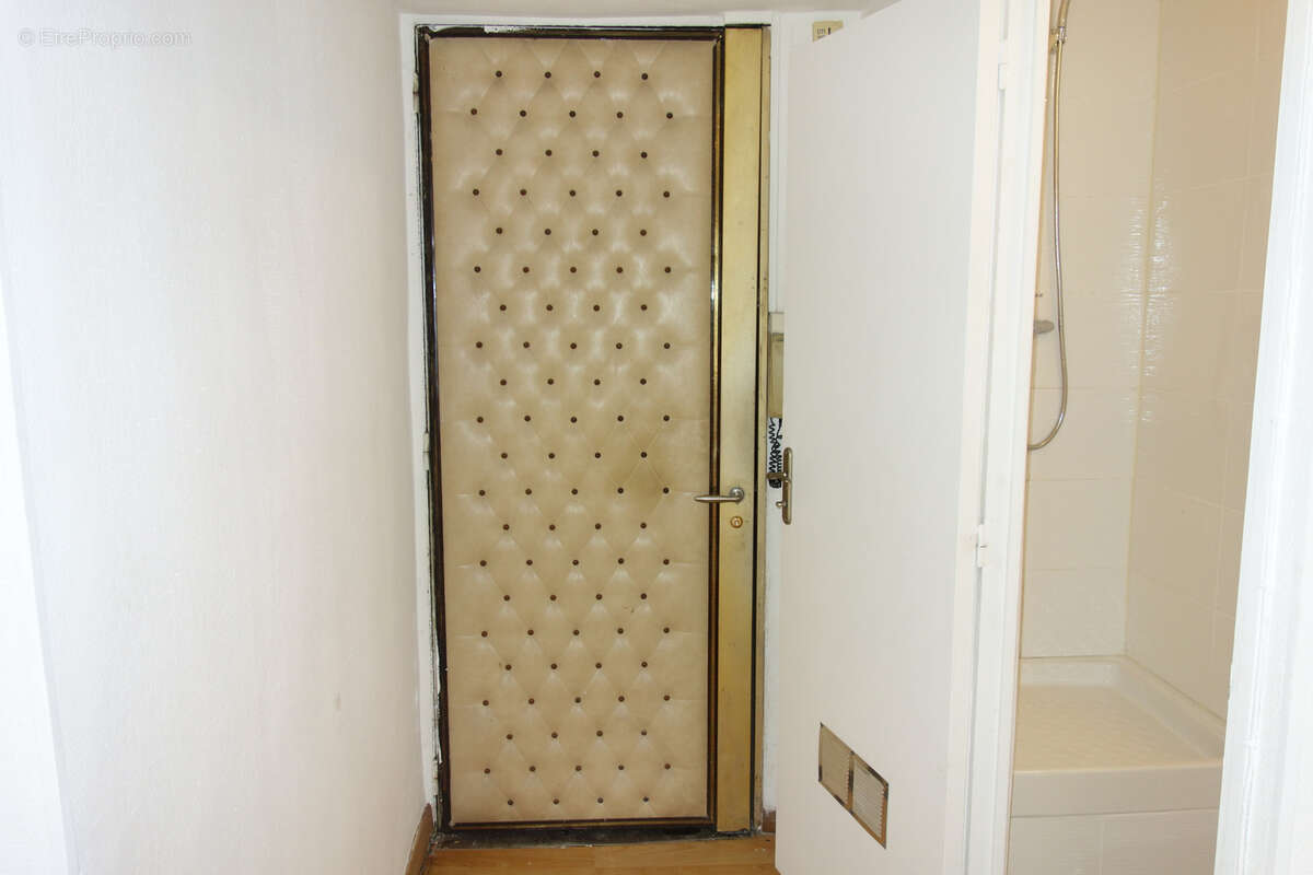 Appartement à MARSEILLE-1E