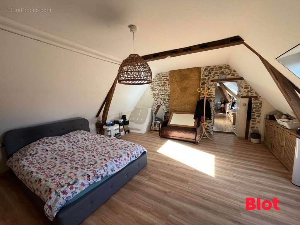 Maison à LA GUERCHE-DE-BRETAGNE