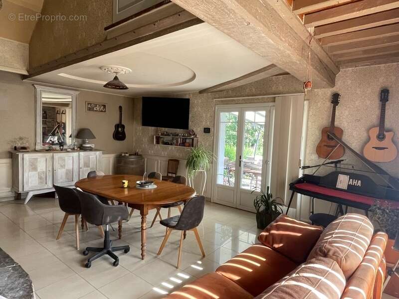 Maison à LA BARRE-DE-SEMILLY