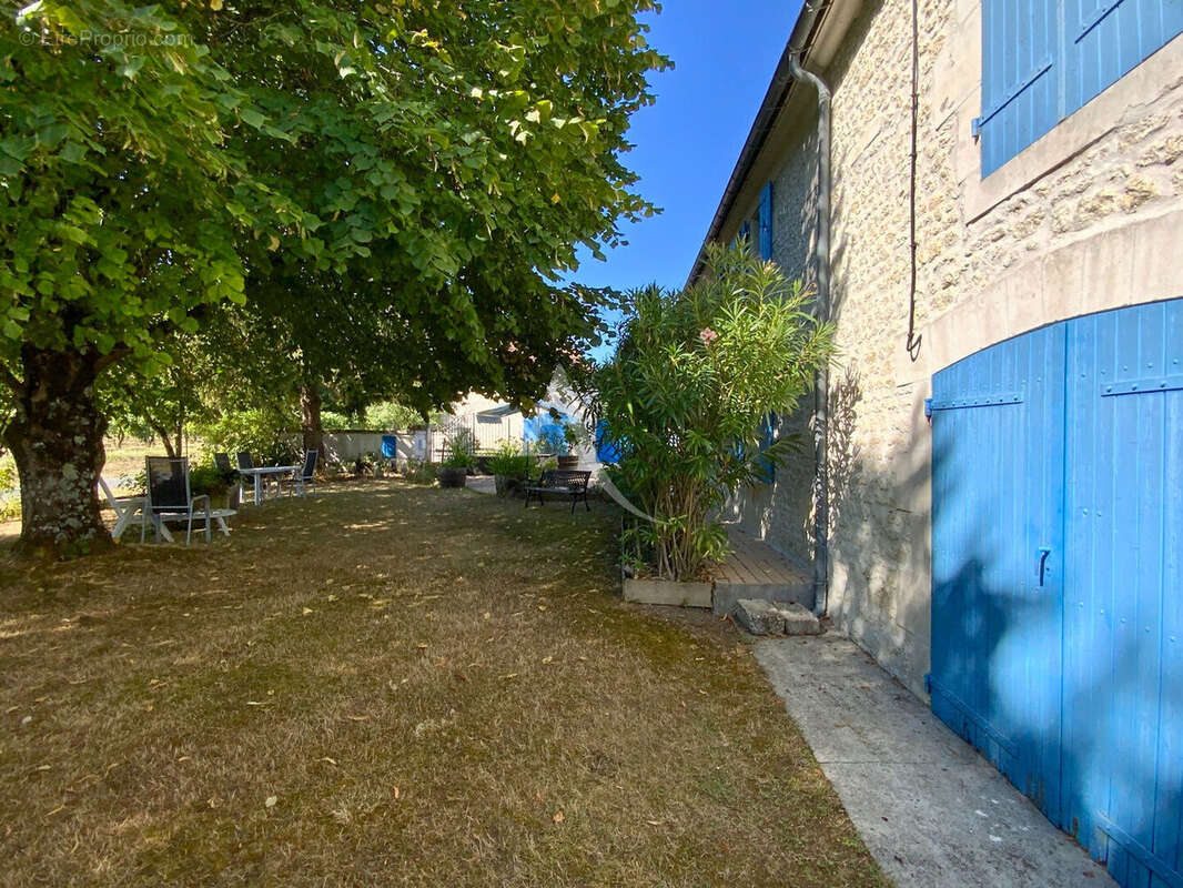 Maison charentaise avec gîte - photo 5