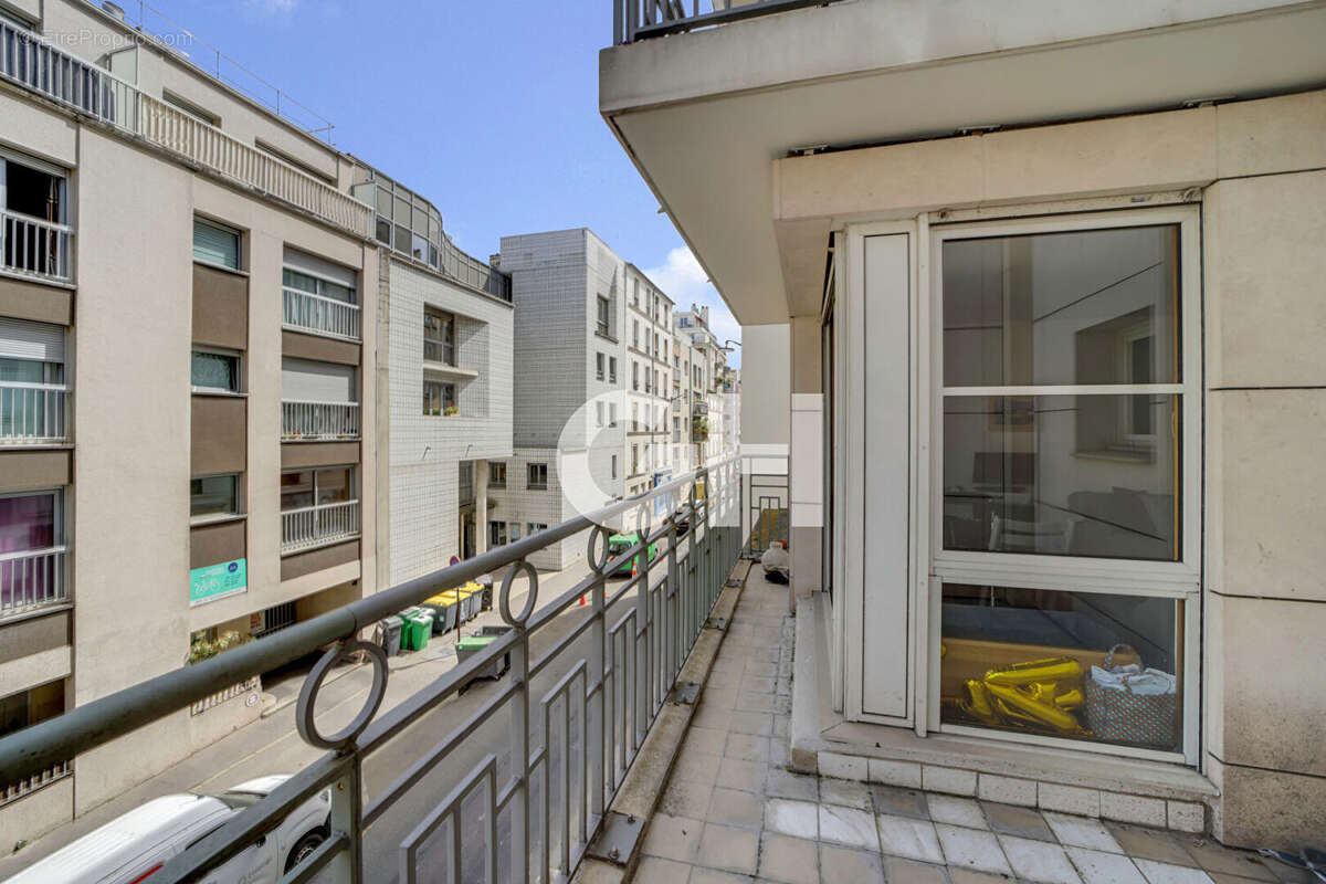 Appartement à PARIS-11E