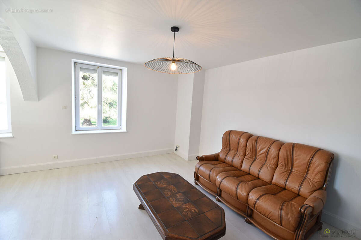 Appartement à ANOULD