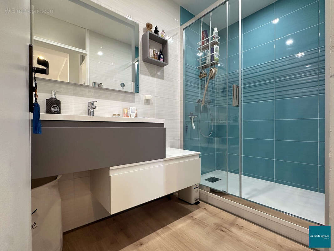 Appartement à EQUEURDREVILLE-HAINNEVILLE