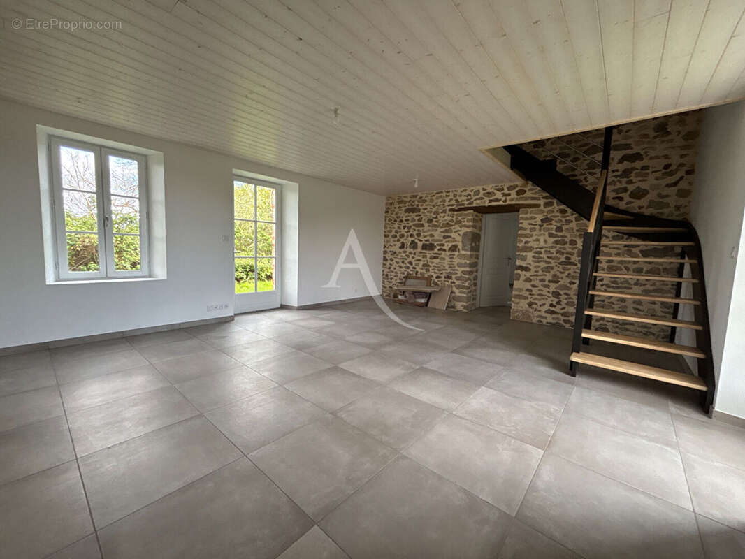 Maison à LE BERNARD