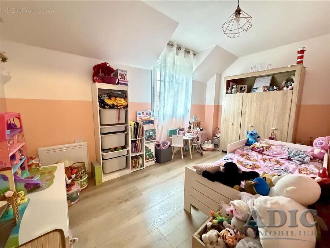 Maison à DAMMARTIN-EN-GOELE