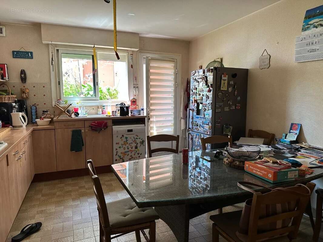 Commerce à RION-DES-LANDES