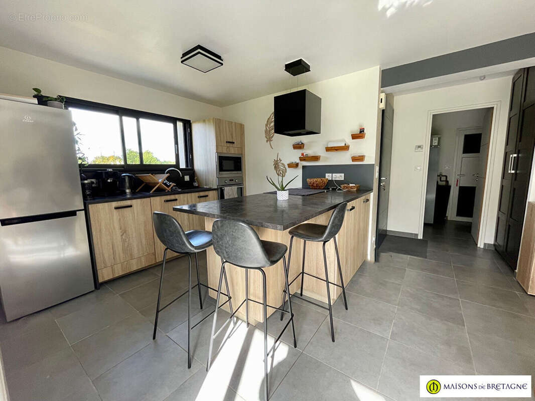 Maison à LE TREVOUX