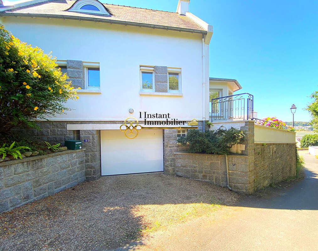 Maison à PLOUEZOC'H