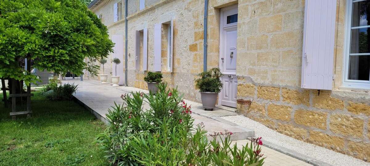 Maison à SAINTE-FLORENCE