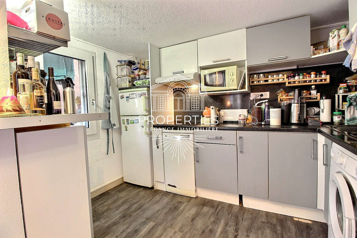 Appartement à LA LONDE-LES-MAURES