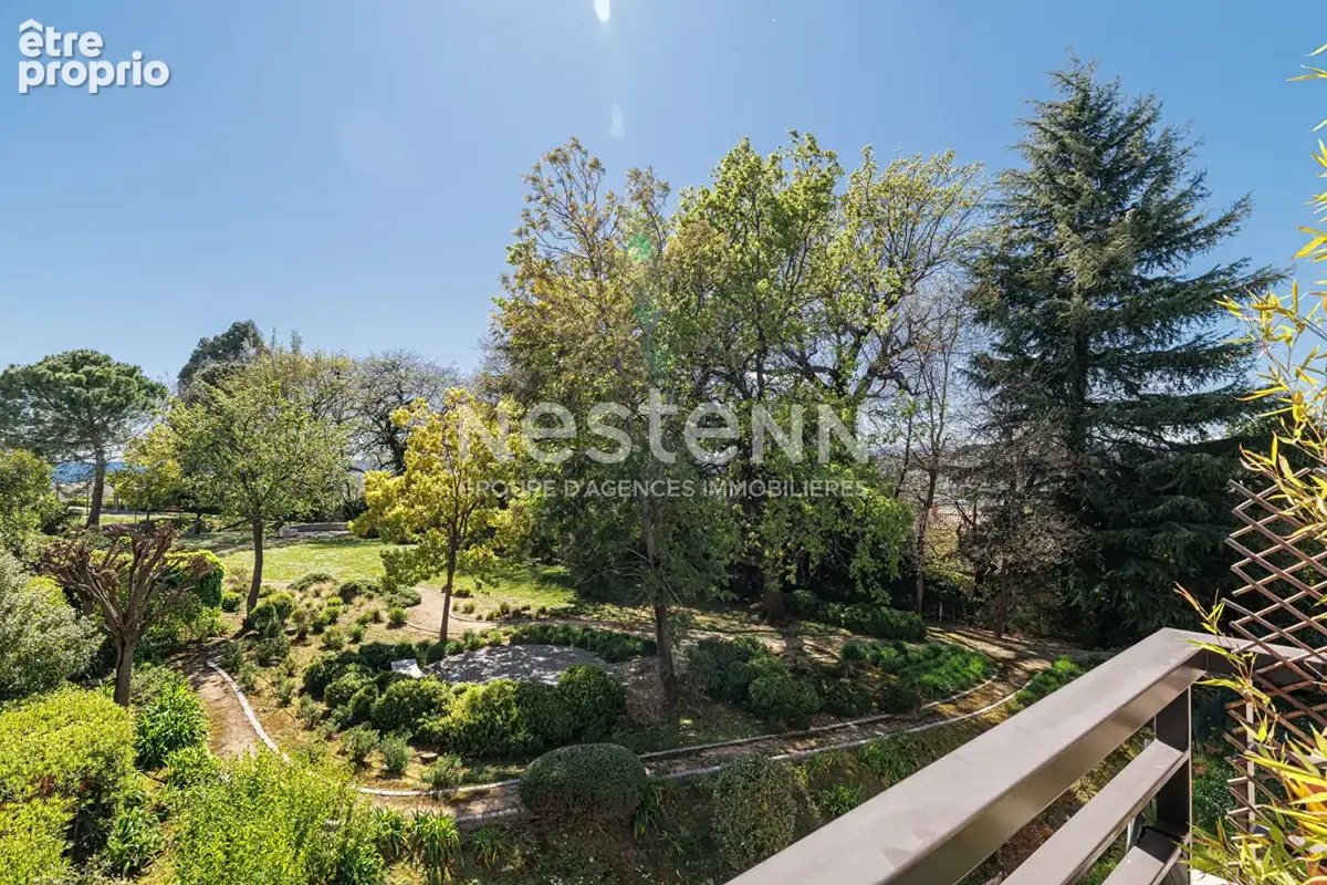 A vendre - 3 pieces - nice corniche fleurie - terrasse d'angle 22 m² - dernier étage - piscine & parc privé - parking privatif e - photo 20