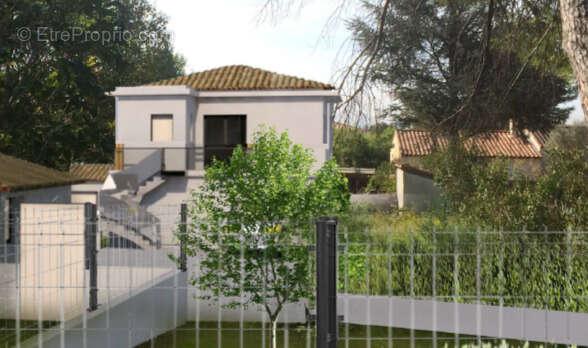 Maison à CUERS