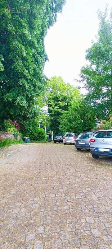 Appartement 717 m² à Lille  - photo 3