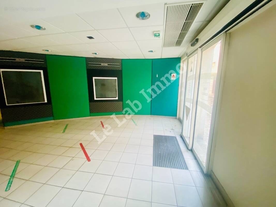 Commerce à HARFLEUR