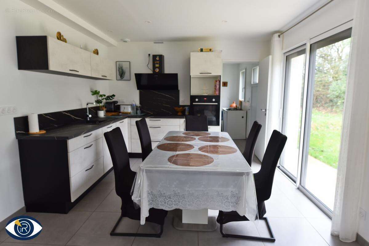 Maison à CHANGE