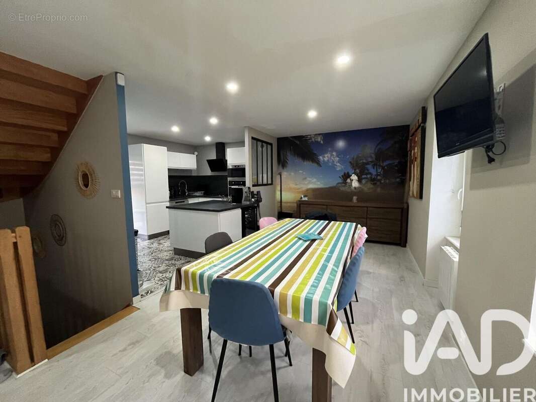 Photo 9 - Maison à SAINT-GERMAIN-EN-COGLES