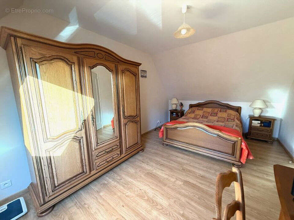 Maison à EQUEURDREVILLE-HAINNEVILLE