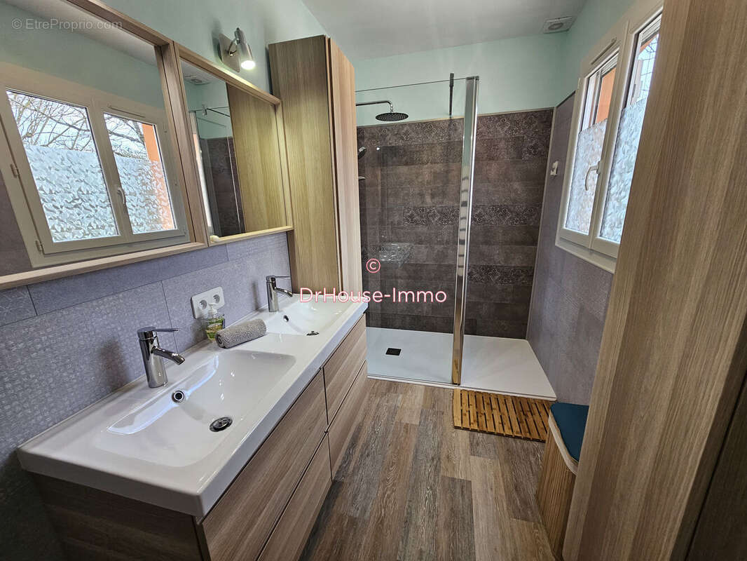 Maison 225 m² à Laboutarie  - photo 7