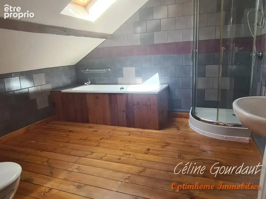 Maison 7 pièces – 200 m² habitables – 113 m² de dépendances – 6 646 m² de terrain - photo 8