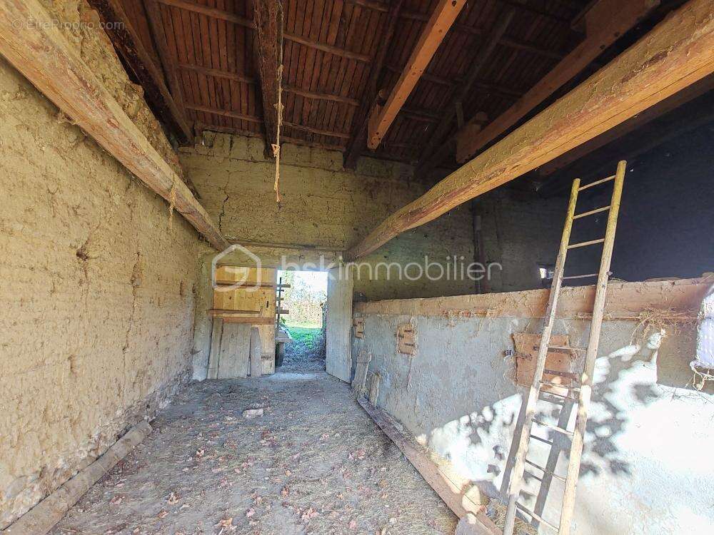 Maison à MARSAC-EN-LIVRADOIS