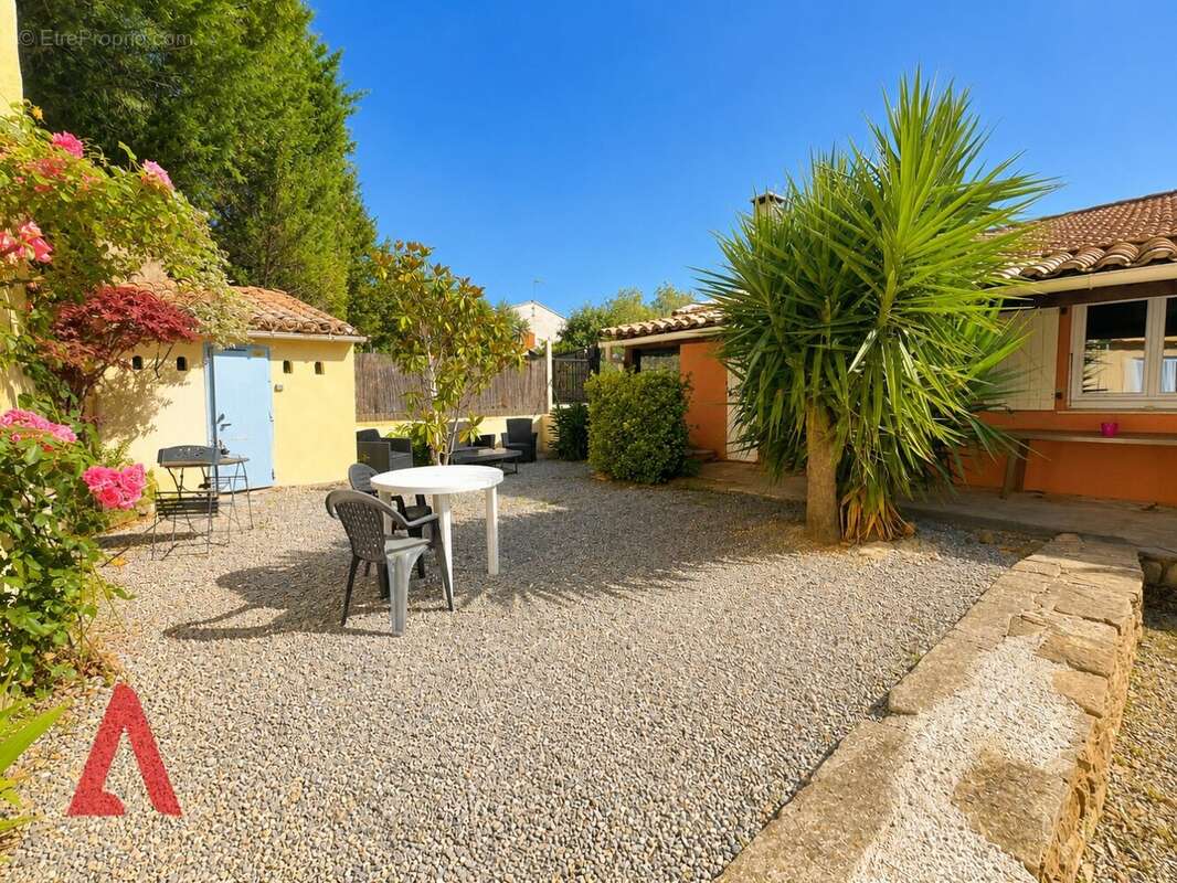 Maison à ROUJAN