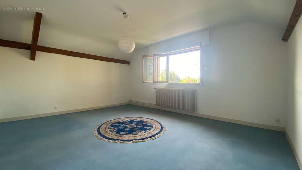 Maison à CHEVIGNY-SAINT-SAUVEUR