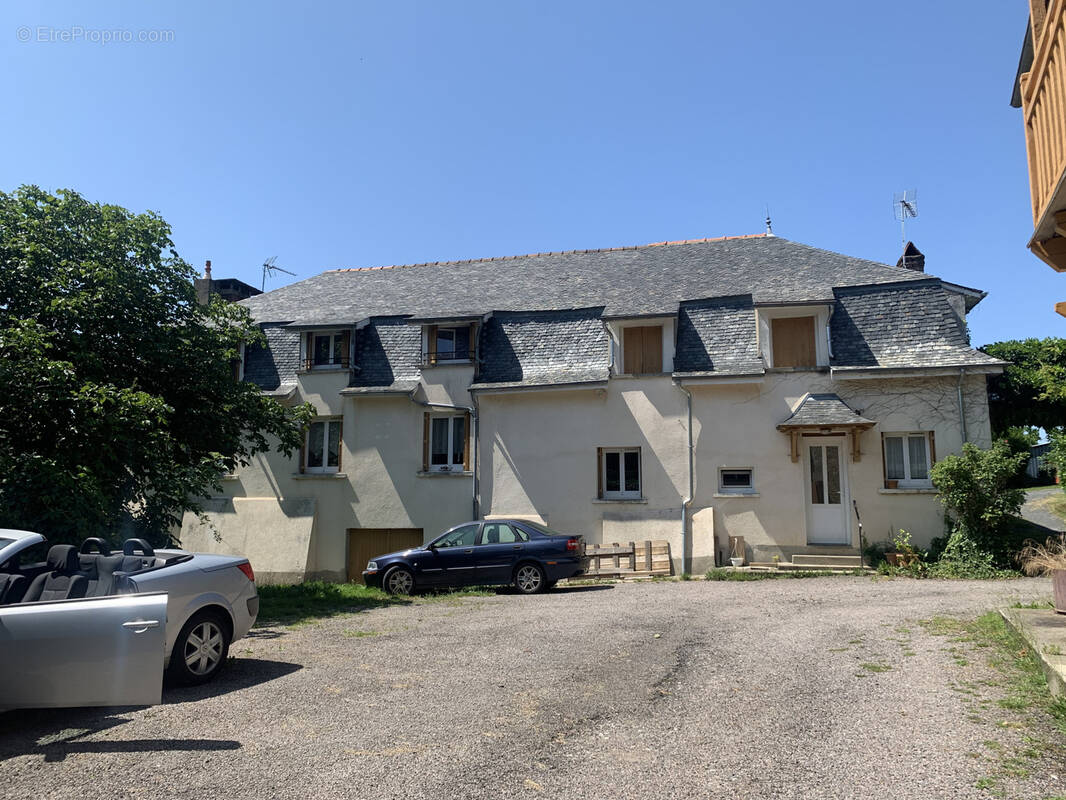 Appartement à LAGUENNE