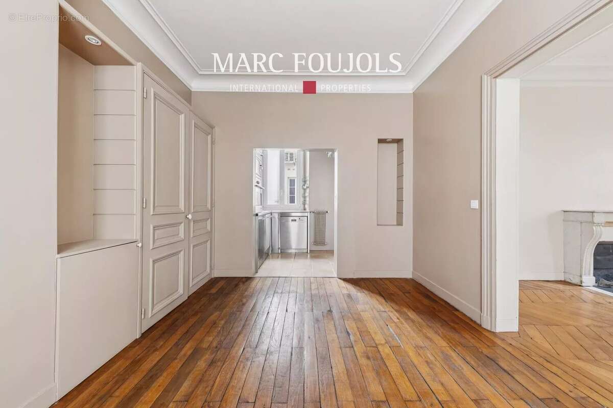 Appartement à PARIS-6E
