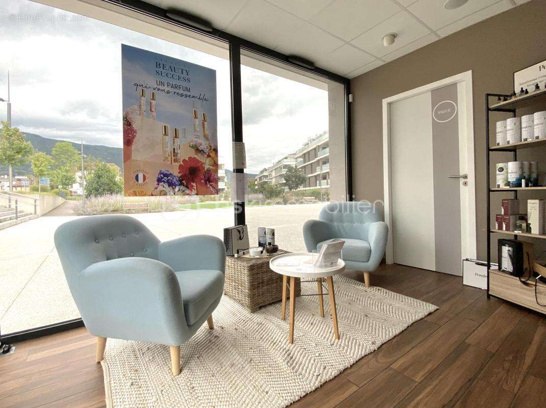 Commerce à SAINT-JORIOZ