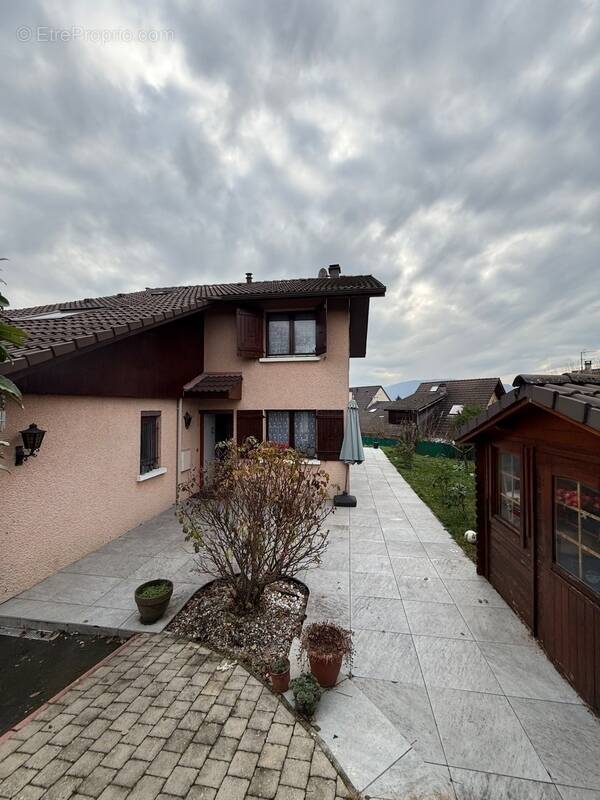 Maison à CRANVES-SALES