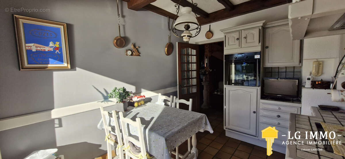 Maison à MORTAGNE-SUR-GIRONDE