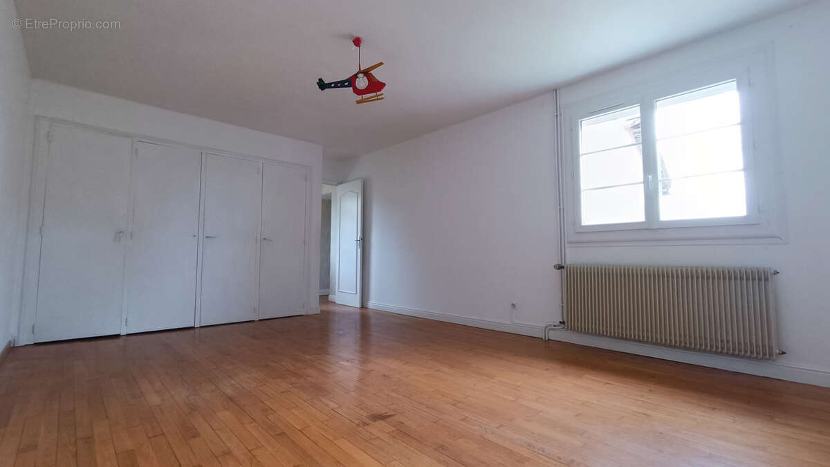 Maison à SAVIGNAC-LES-EGLISES