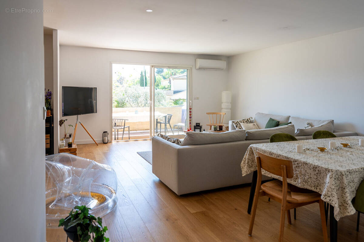 Appartement à MARSEILLE-11E