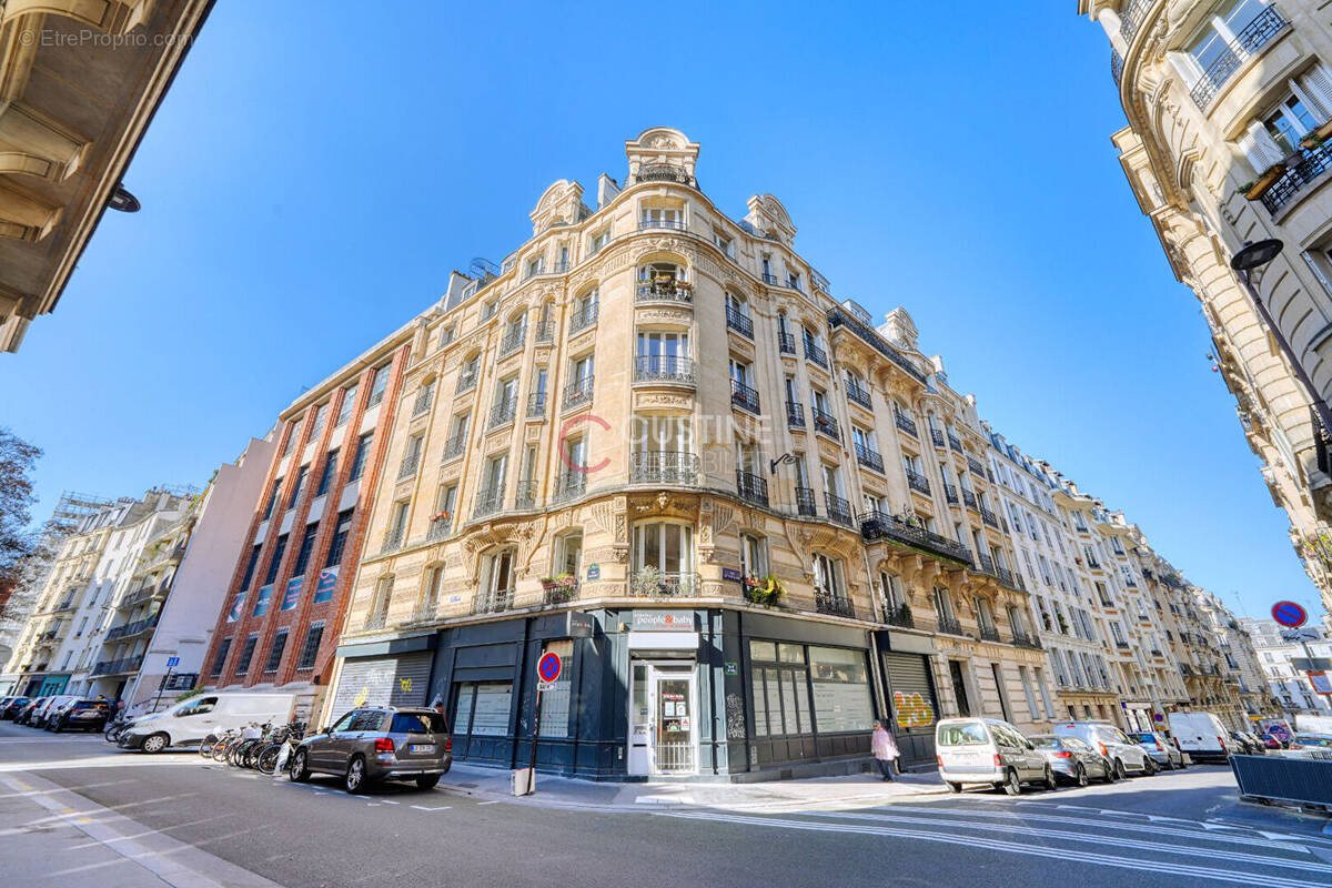 Appartement à PARIS-18E