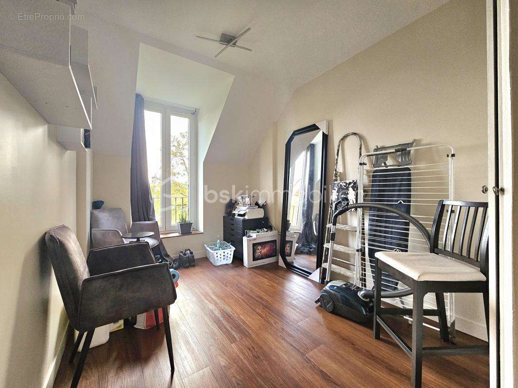 Appartement à FAY-LES-NEMOURS
