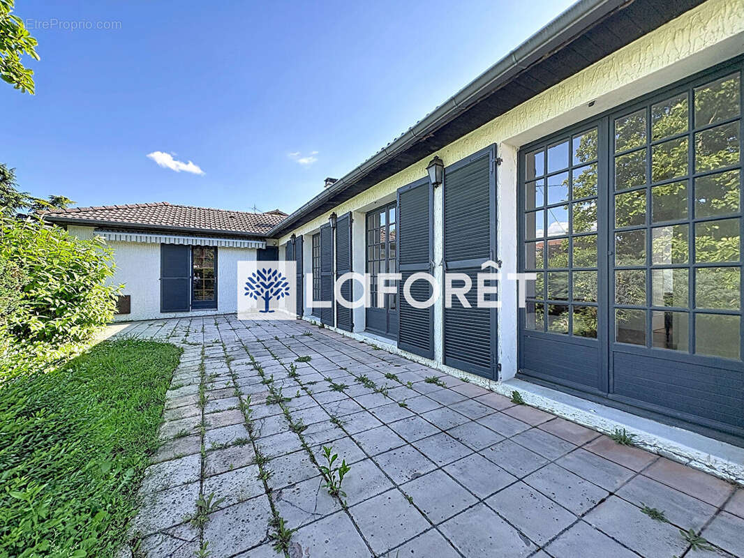 Maison Beynost 6 pièces 155m² sur son terrain de 1070m² - photo 2