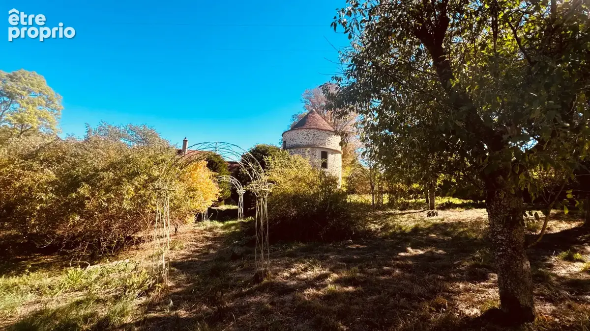 EXCLUSIVITE - AVALLON , VALLEE DU COUSIN  .    Propriété avec terrain de 3 ha 53 environ au prix de 267 500 € - photo 26