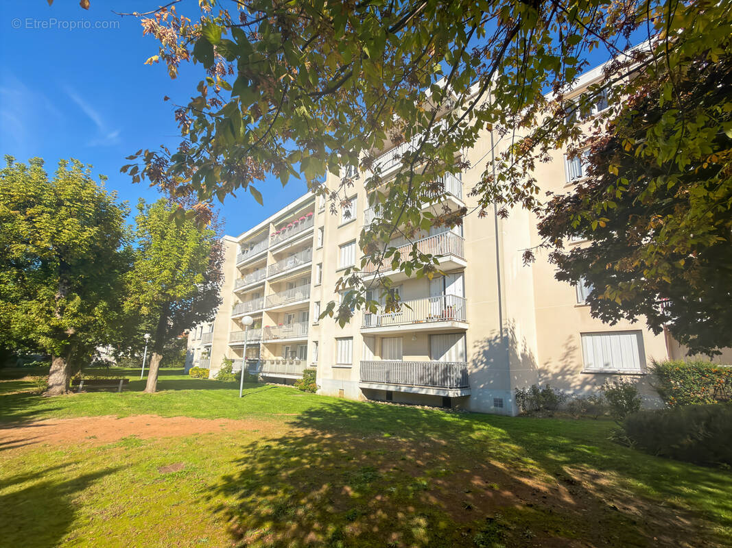 Appartement à VAULX-EN-VELIN