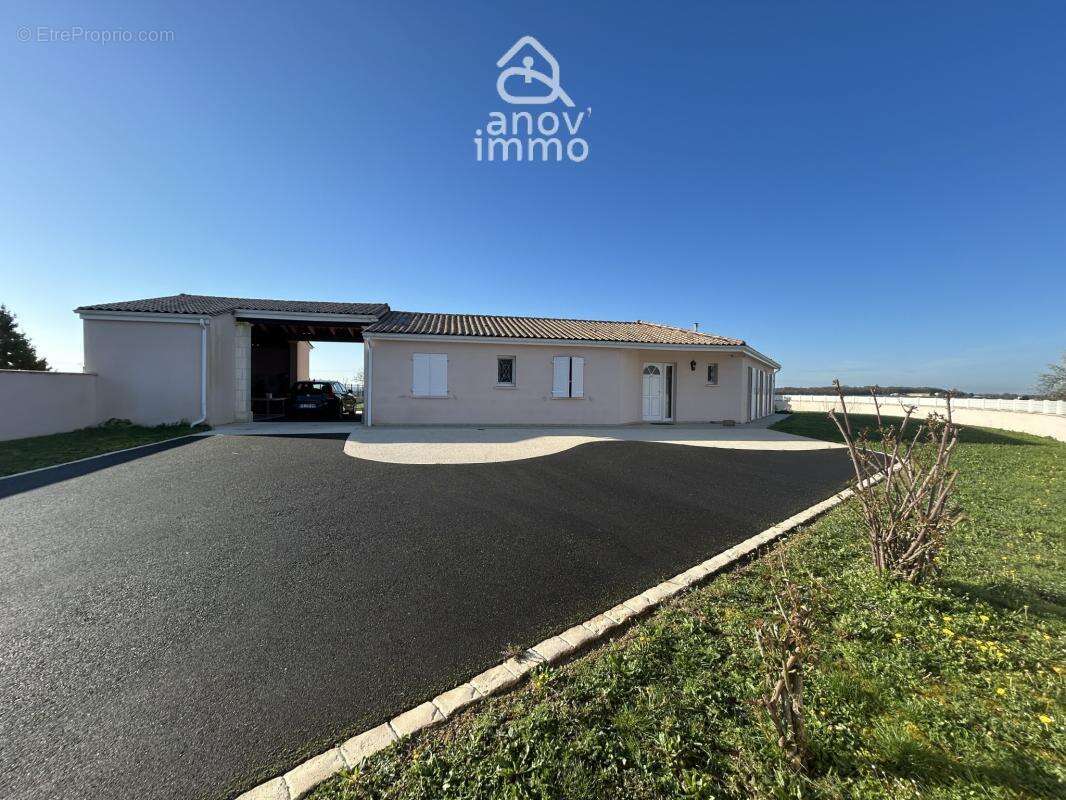 Maison à CHAMPMILLON