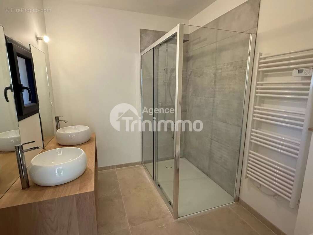 Maison à MORIERES-LES-AVIGNON