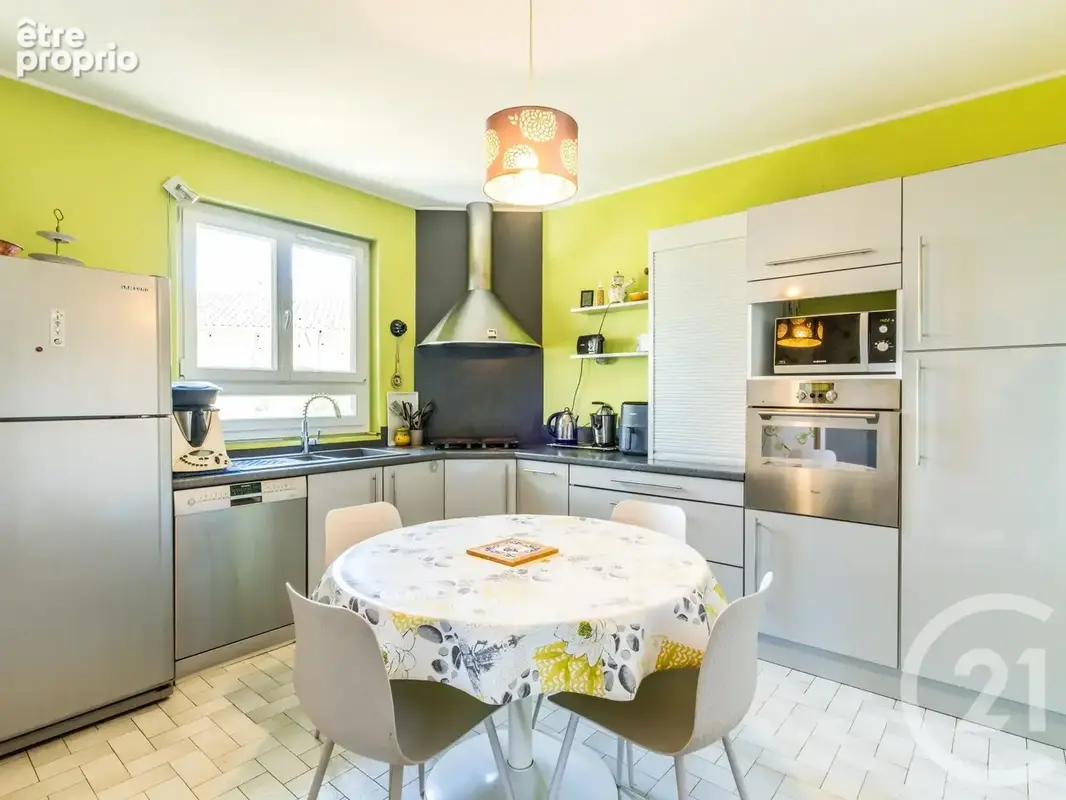 Maison 5 pièces 133 m² à vendre à Montmerle-Sur-Saone (01090) - photo 6