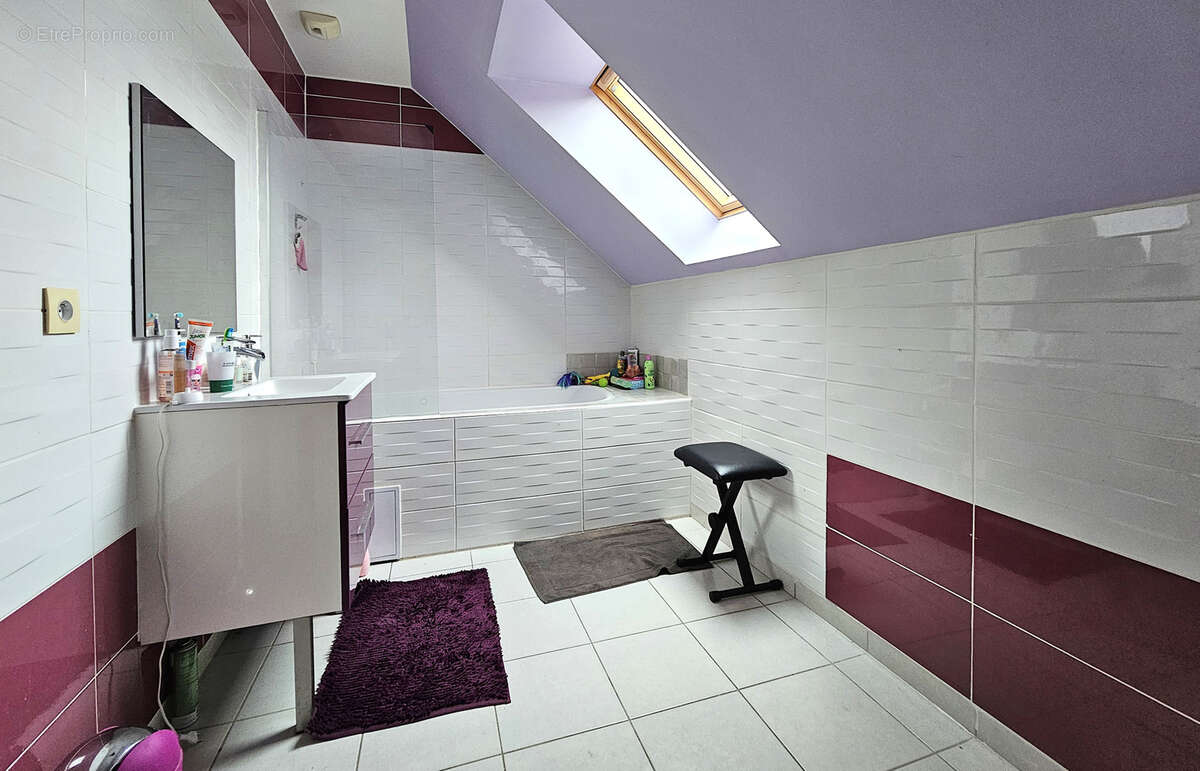 Maison à COUILLY-PONT-AUX-DAMES