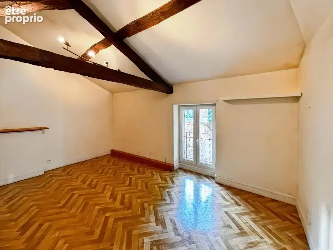 À vendre – Immeuble de 170 m² avec patio central, au calme d’une impasse - photo 6
