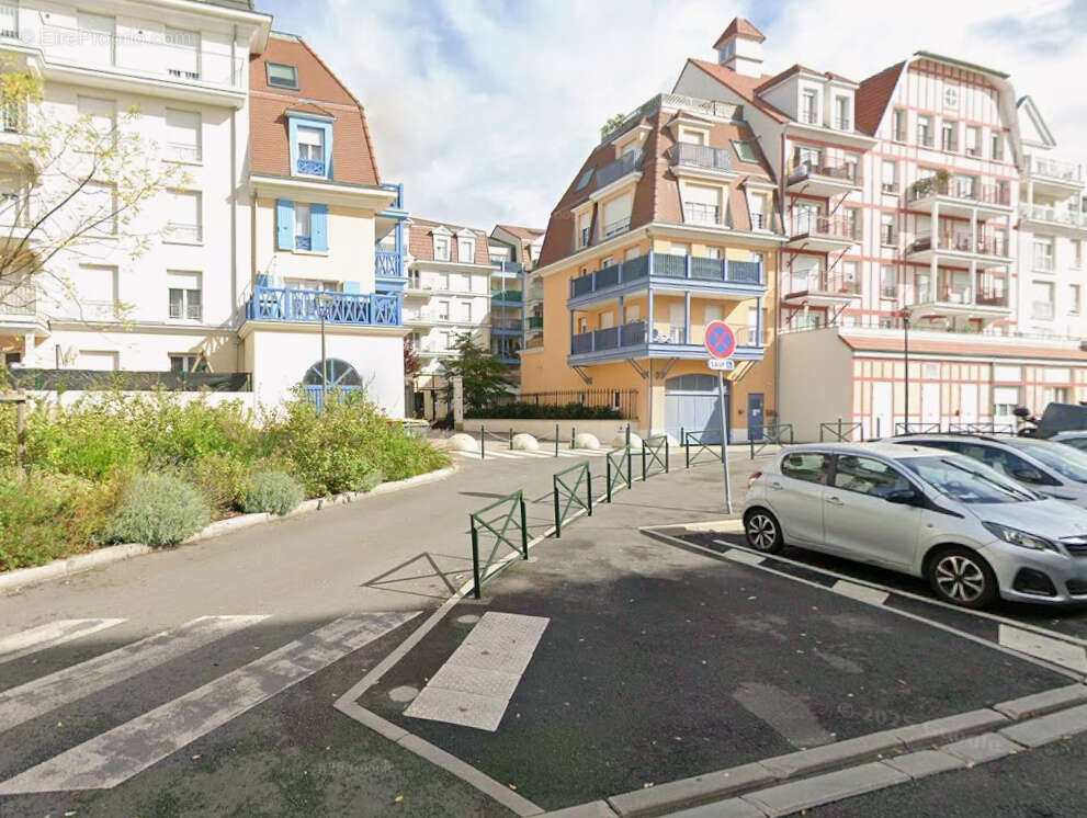 Appartement à LE BLANC-MESNIL