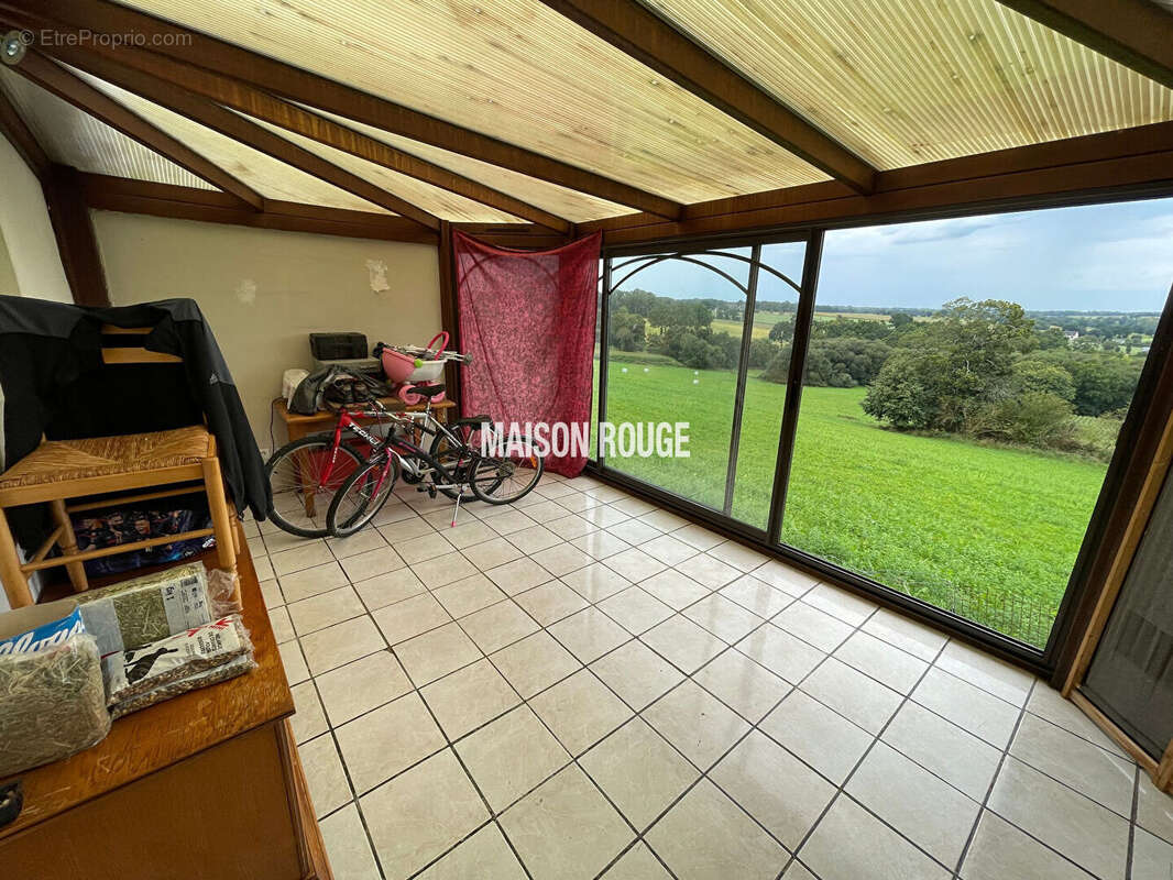 Maison à BAZOUGES-LA-PEROUSE