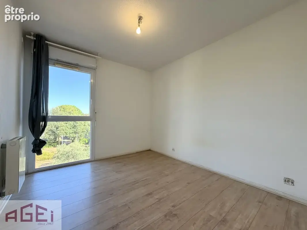 Appartement T3 68 m2 traversant - photo 7