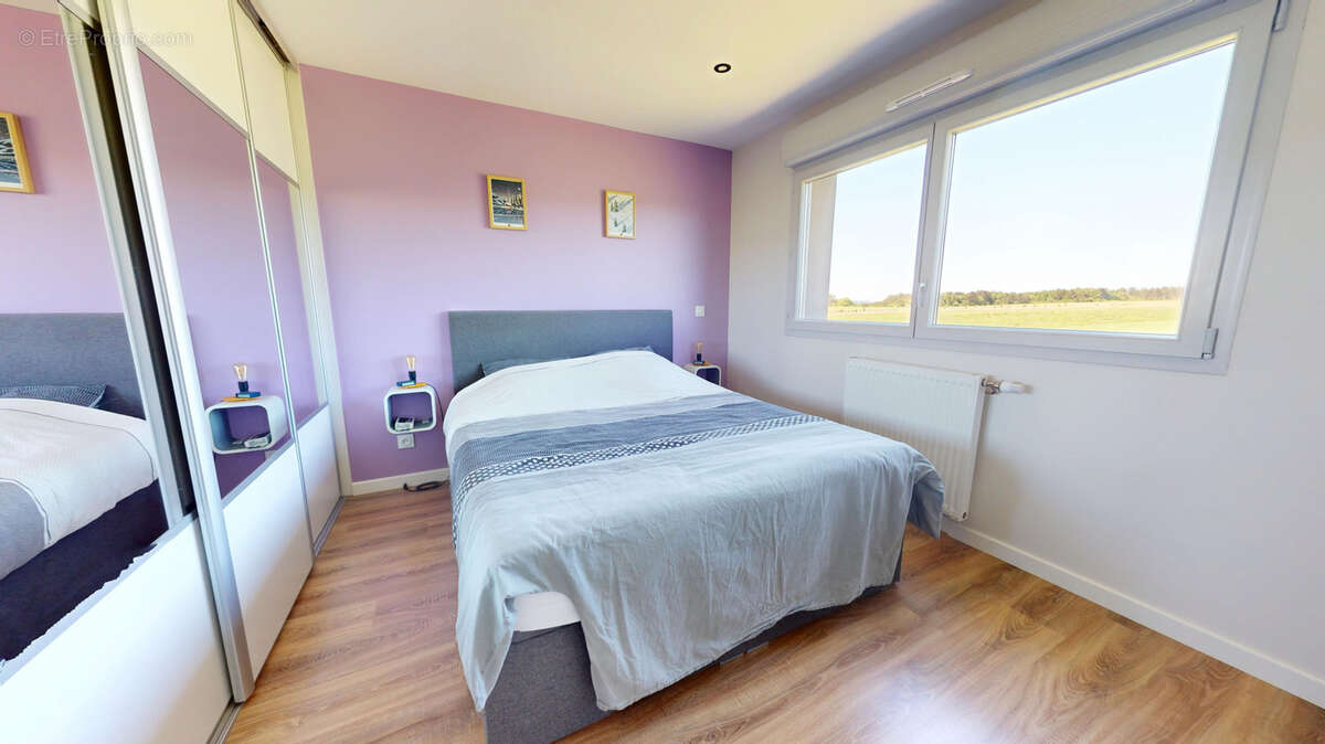 Appartement à HAUTEVILLE-LES-DIJON