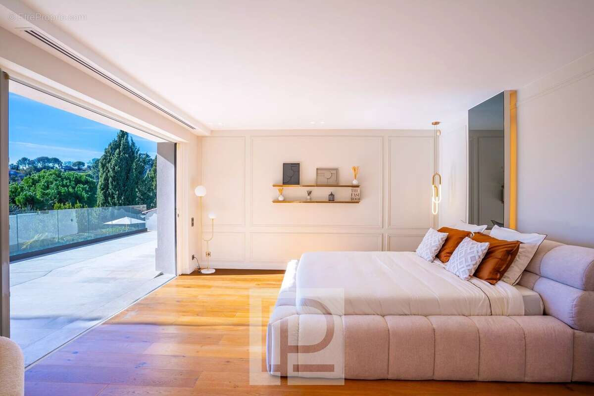 Maison à MOUGINS